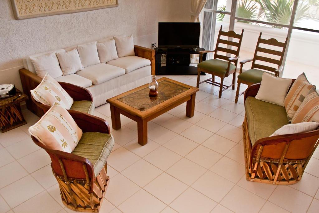 אקומל Villas Flamingo חדר תמונה