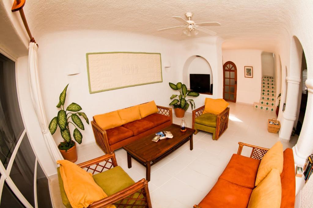אקומל Villas Flamingo חדר תמונה