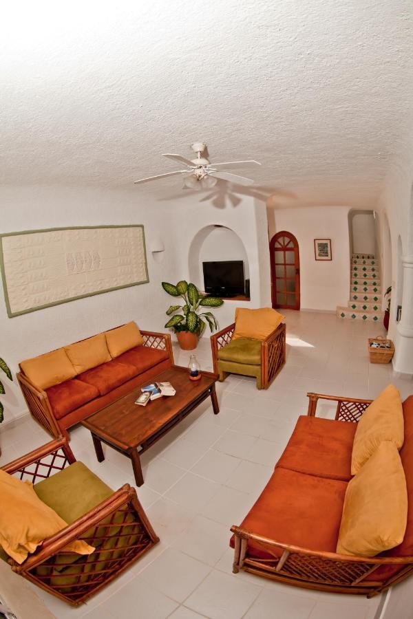 אקומל Villas Flamingo חדר תמונה